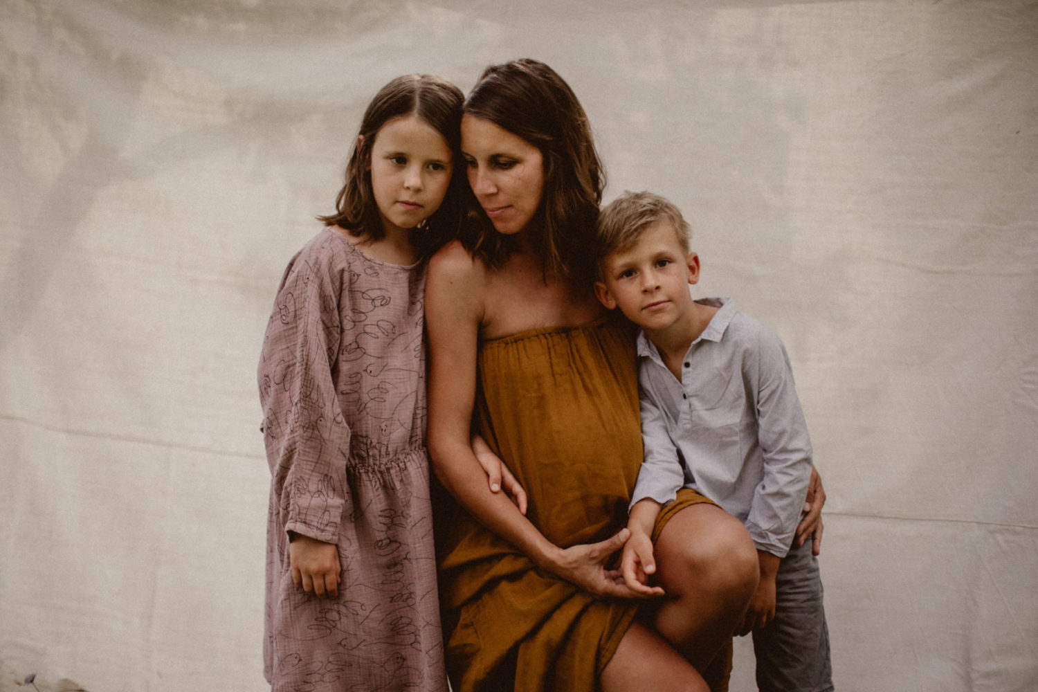 photographe de grossesse en famille entre Nice et Fayence
