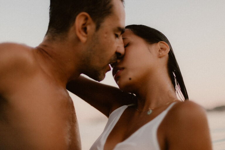 Une séance couple dans la Méditerranée