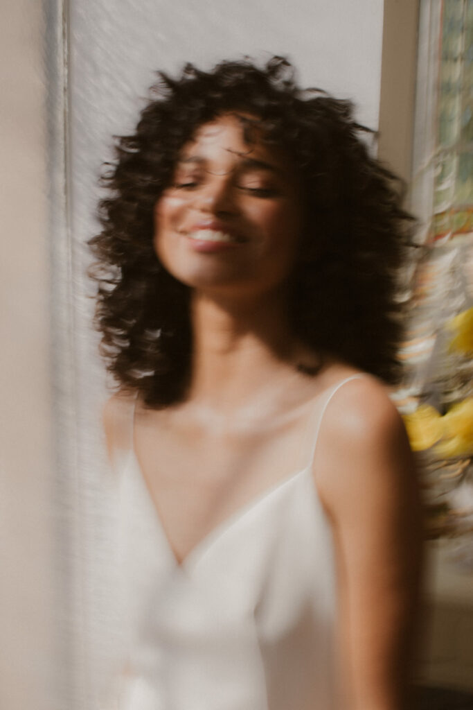 photographe mariage à nice et en Provence. mariée qui sourit