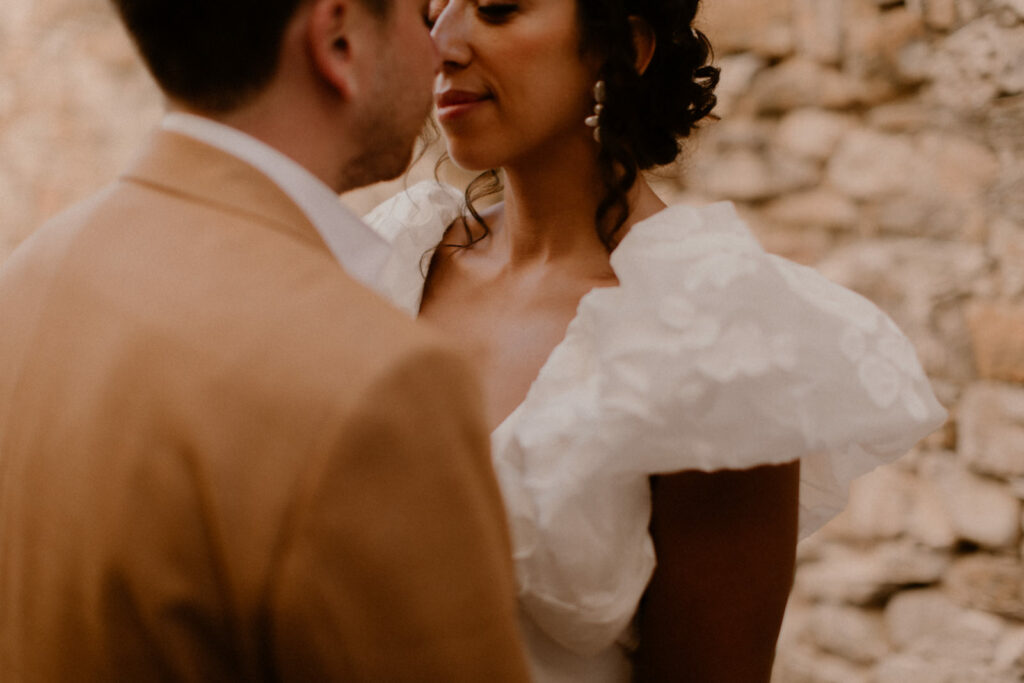 Un mariage coloré et festif en Provence