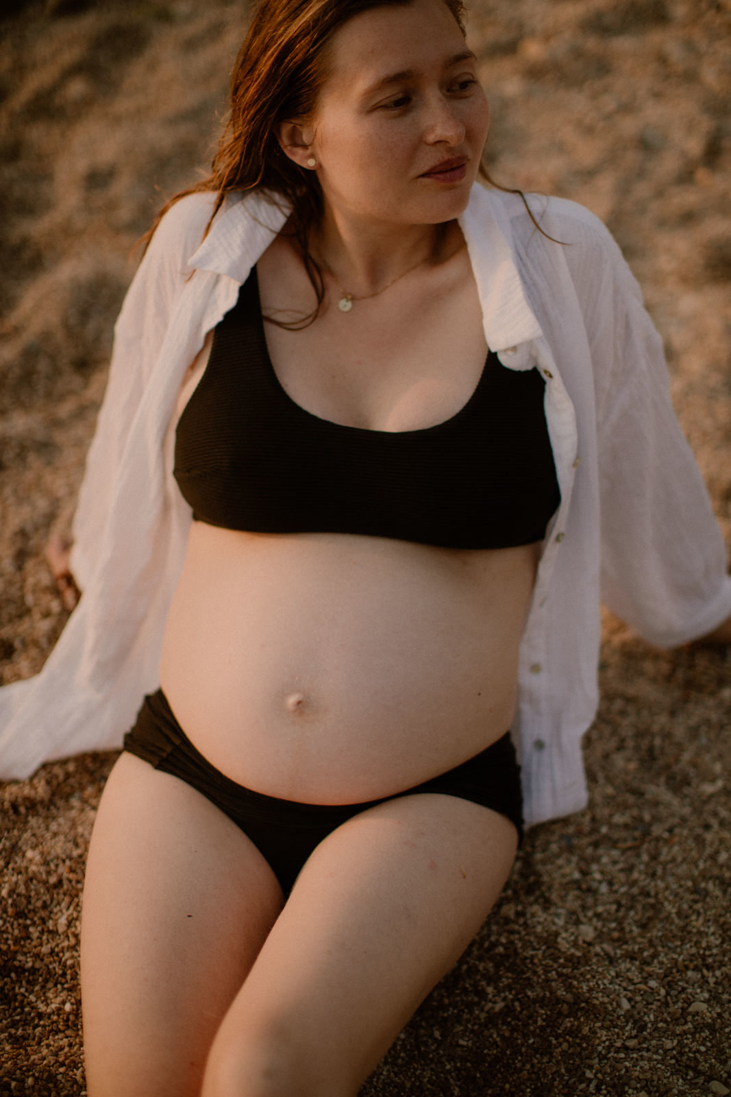 séance photo grossesse à la plage de passable femme enceinte