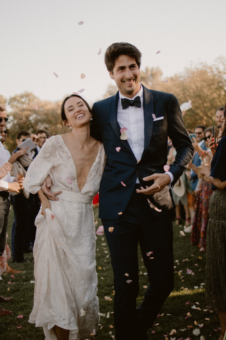 Une cérémonie laïque simple et joyeuse près d&rsquo;Arles