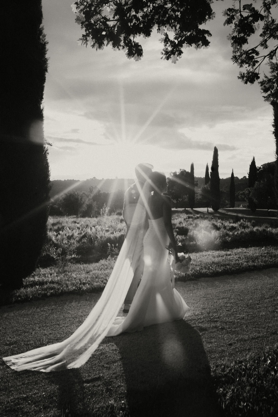 photo de mariage en noir et blanc aux domaines de patras