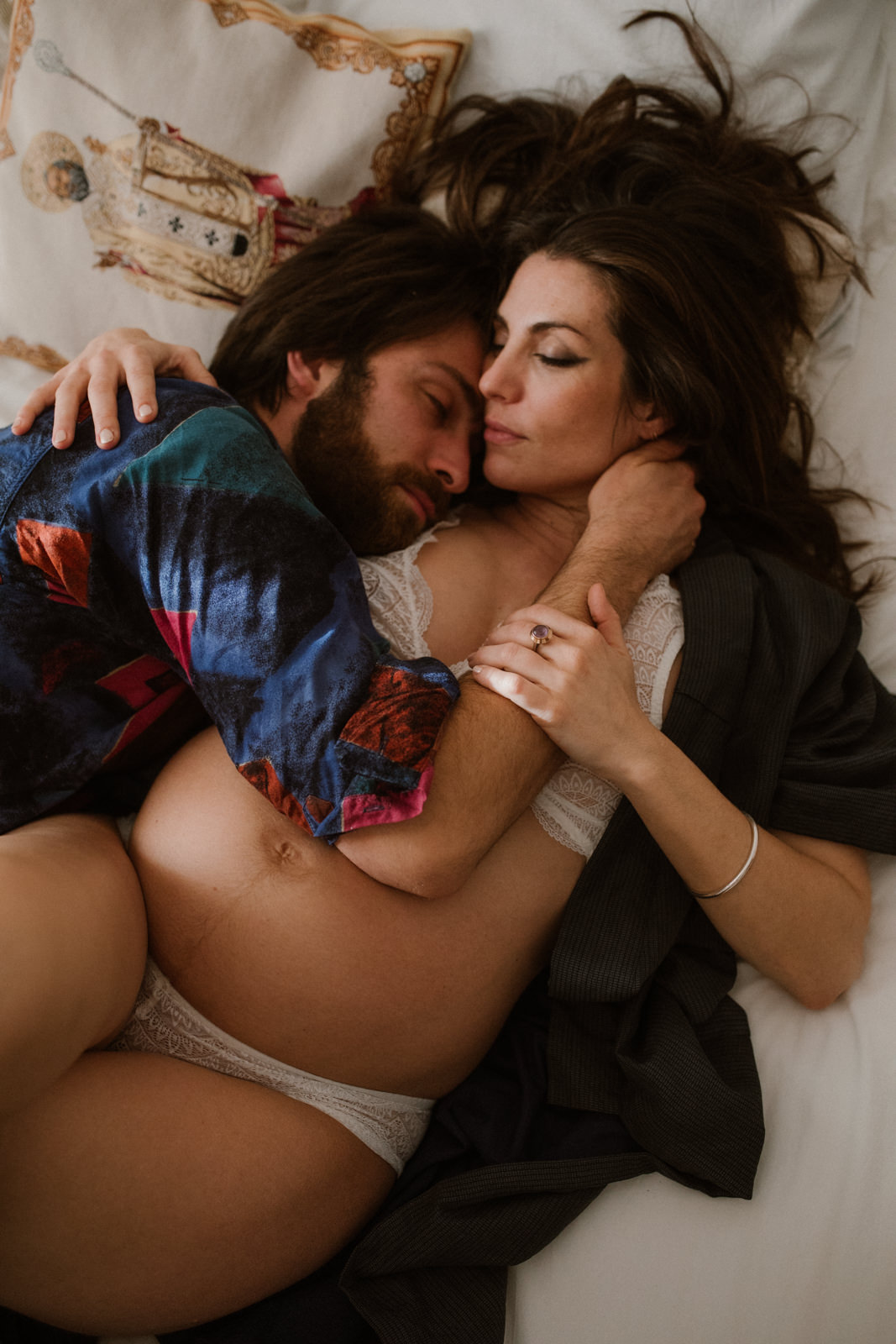 photographie de grossesse inspirée de Annie Leibovitz à paris