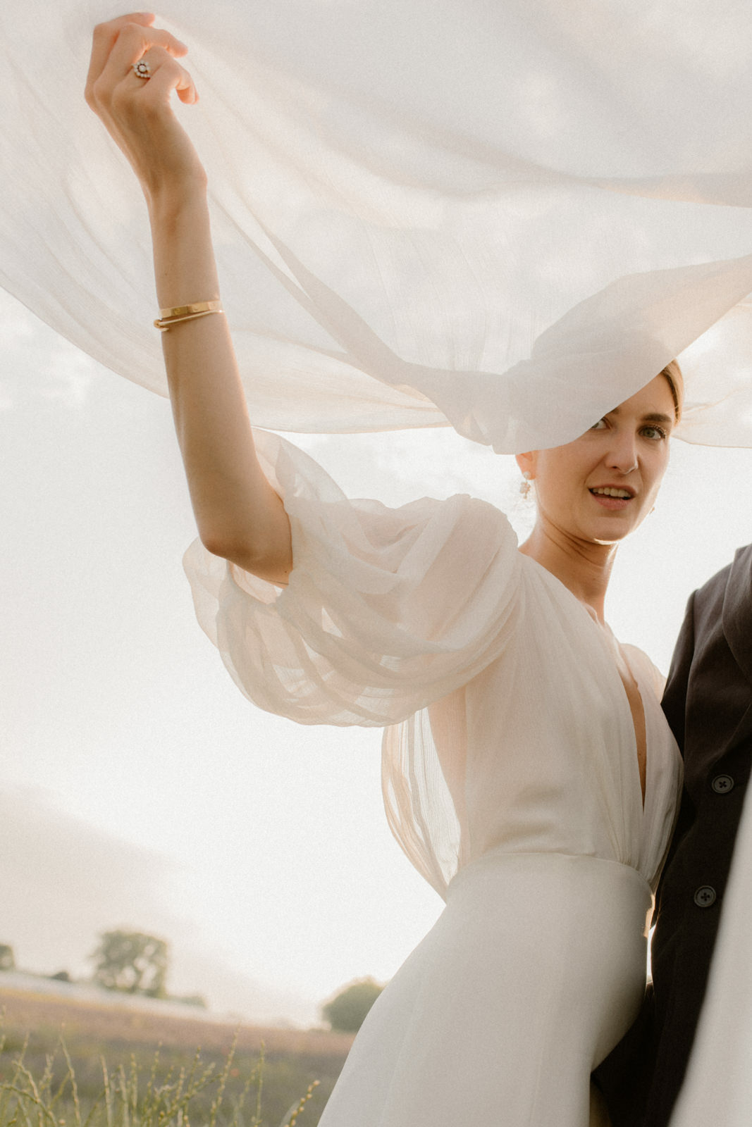 Portrait d'une mariée au Couvent Notre Dame des Pres à Reillanne
