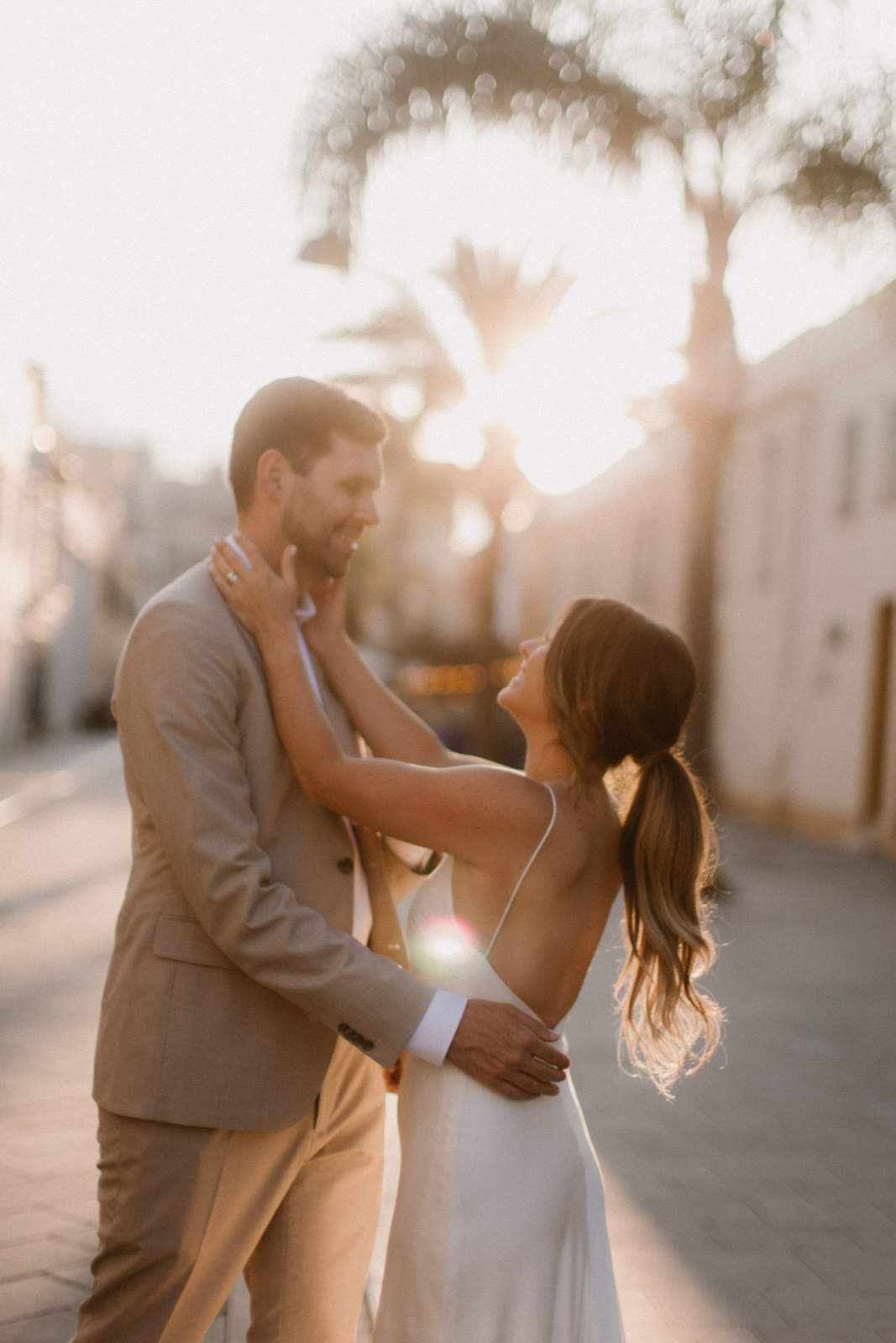 elopement dans les ruelles du Vieux-Nice lumière douce