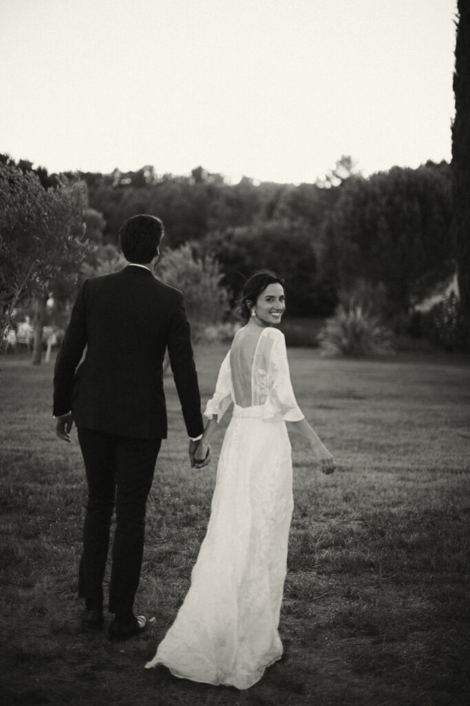 couple in Provence for their wedding